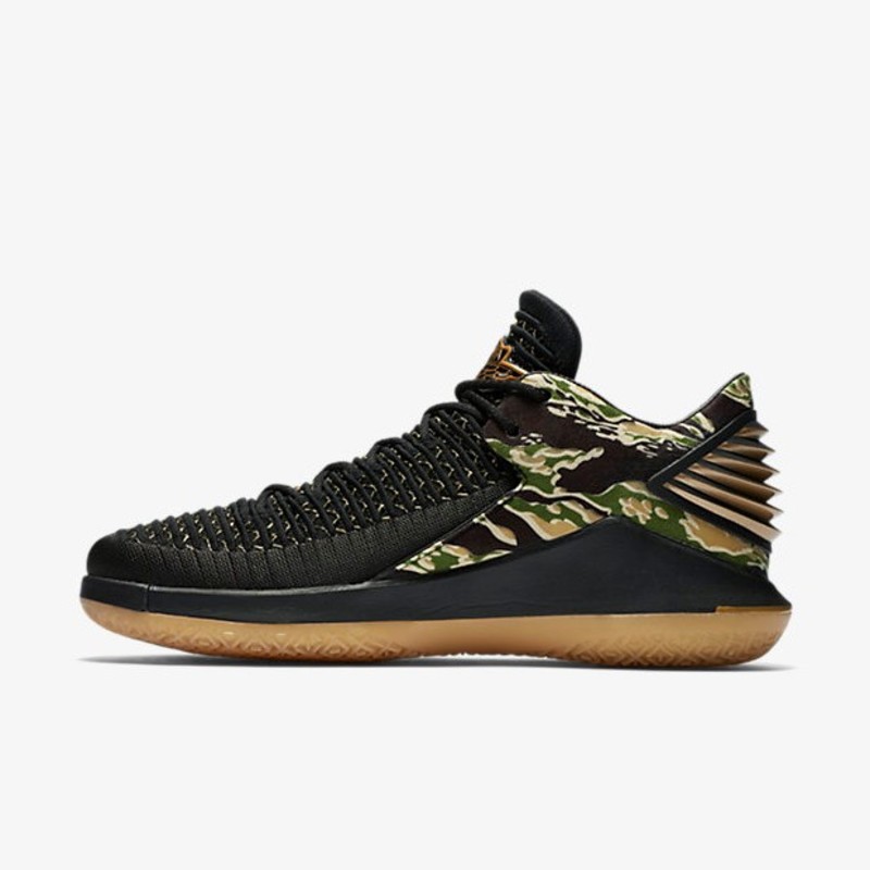 Jordan 32 low tiger sales camo